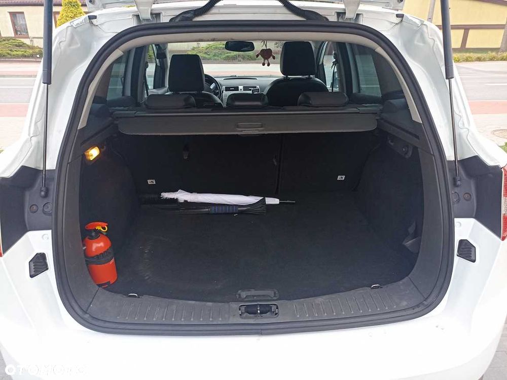 Ford Kuga - 4