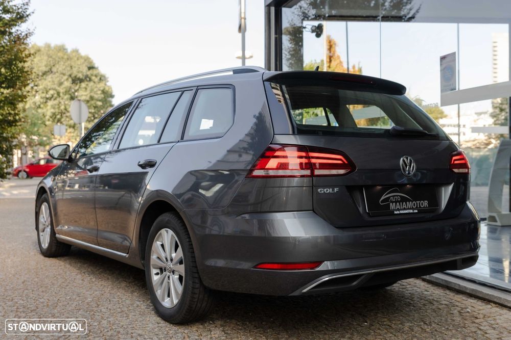 VW Golf Variant 1.6 TDi Confortline - 16