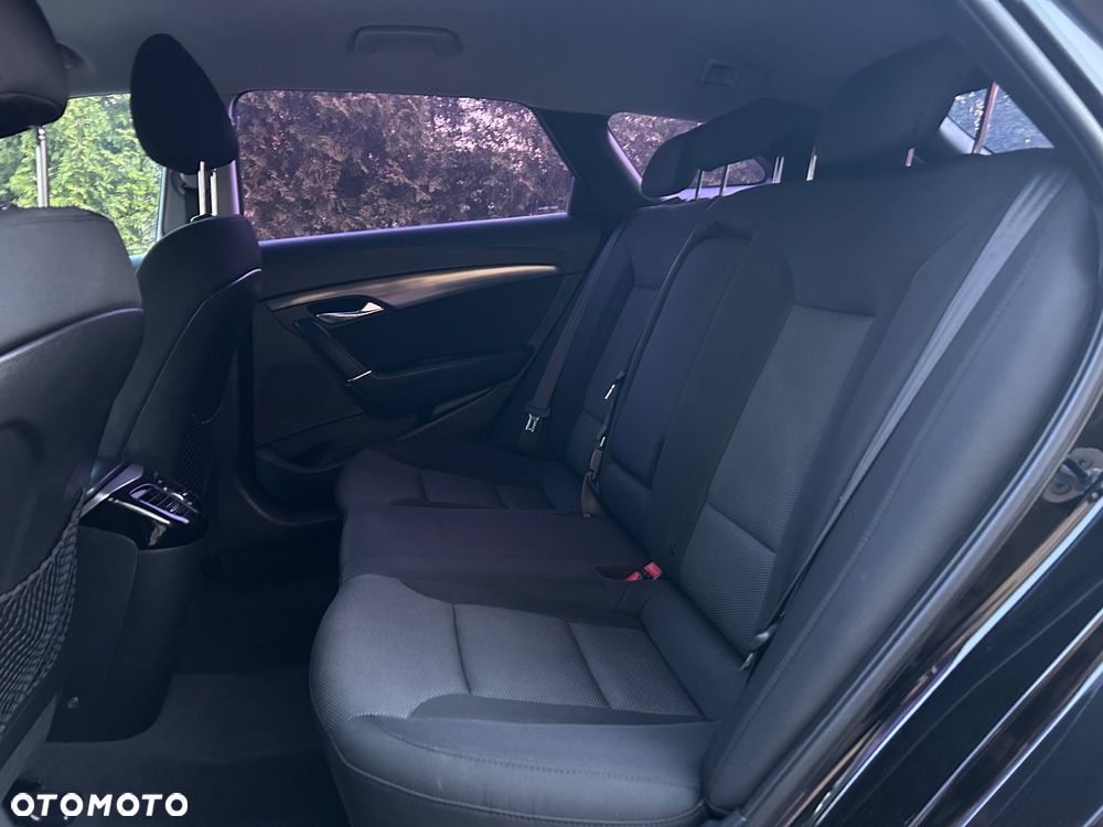 Hyundai i40 Kombi 1.7 CRDi Premium - 28