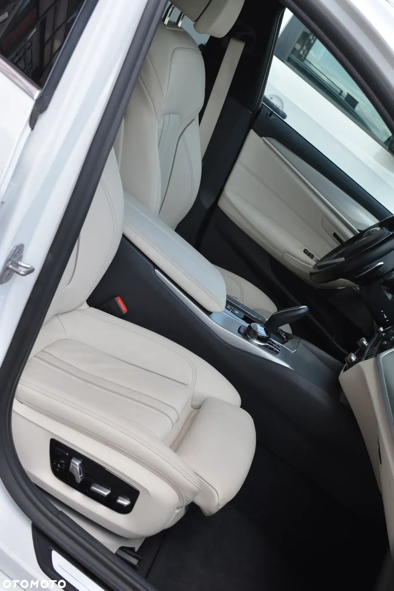BMW Seria 5 520d xDrive Sport Line sport - 14
