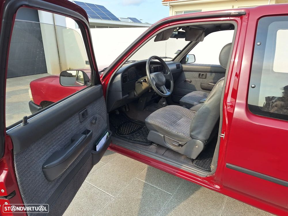 Toyota Hilux 2.4 D LN90L Cx Mad. C.Ex - 10