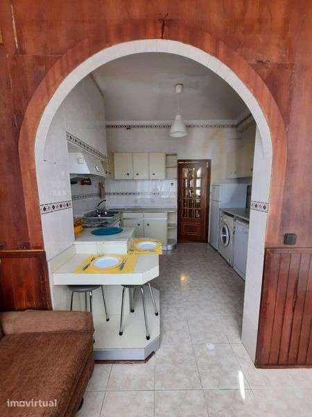 Apartamento T3 -  Arrendamento Bairro Norton de Matos. - Grande imagem: 4/11