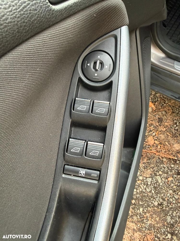 Ford Focus 2.0 TDCi DPF Aut. Titanium - 7