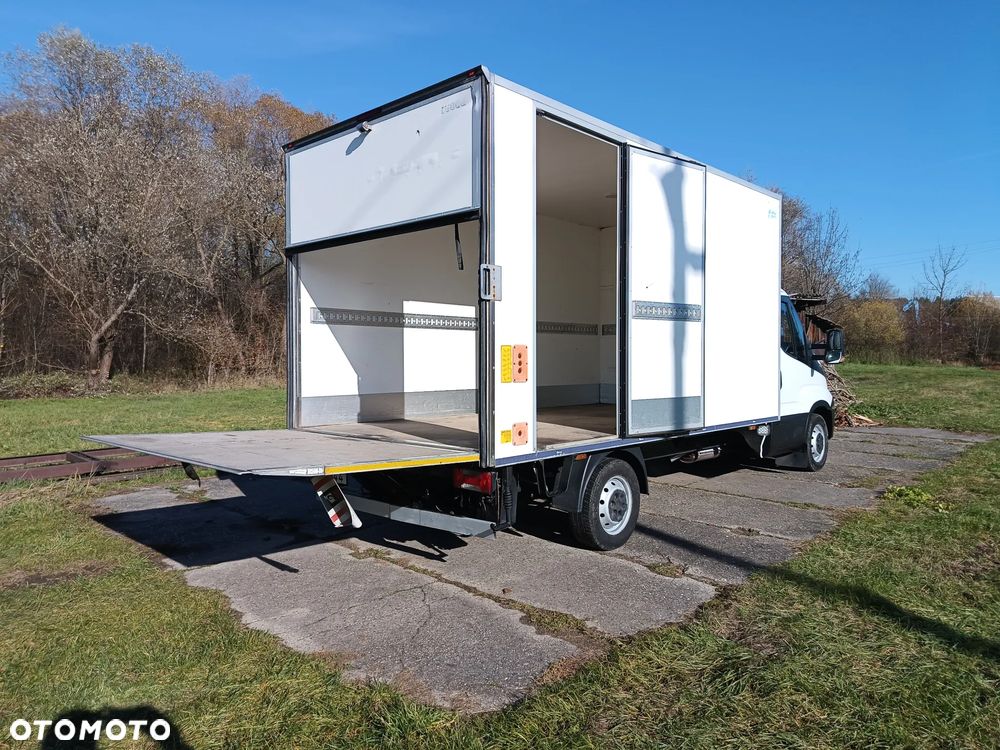 Iveco Daily KONTENER+ WINDA ZEPRO (750kg) 2.3 diesel 156 kM AUTOMAT 2017 WEBASTO, KAMERA, NAVI, GOTOWY DO PRACY! - 5