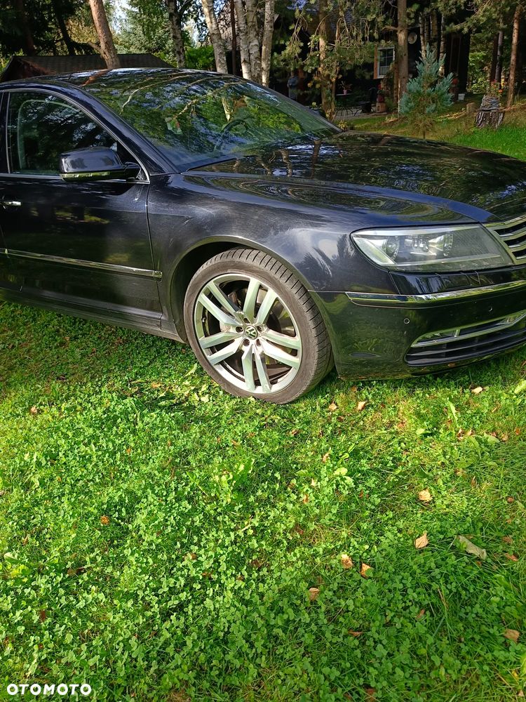 Volkswagen Phaeton - 3