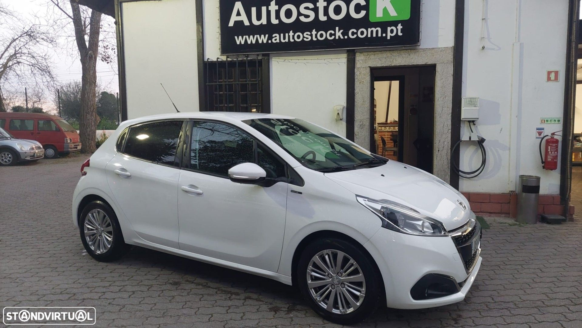 Peugeot 208 1.2 PureTech Signature - 2