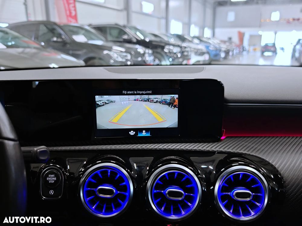 Mercedes-Benz CLA 180 7G-DCT - 20