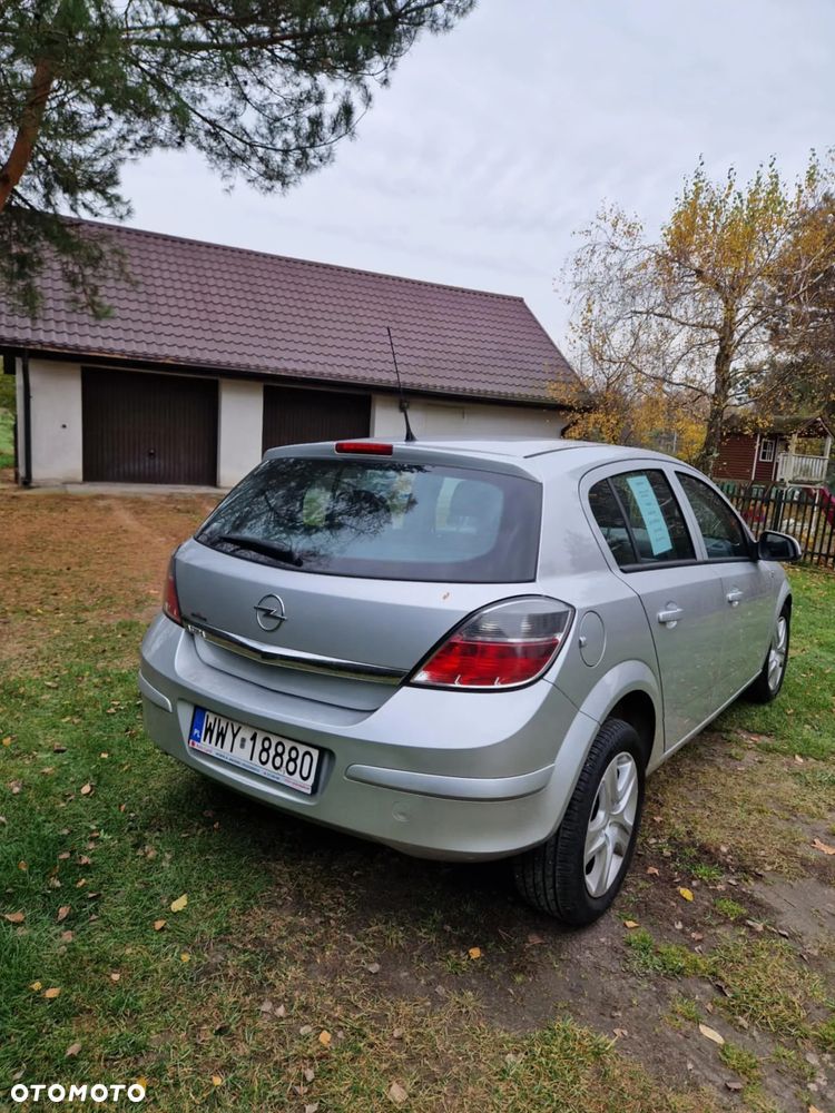 Opel Astra - 4