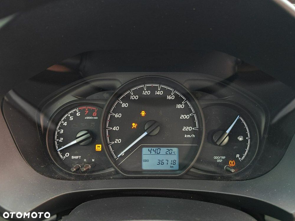 Toyota Yaris - 14