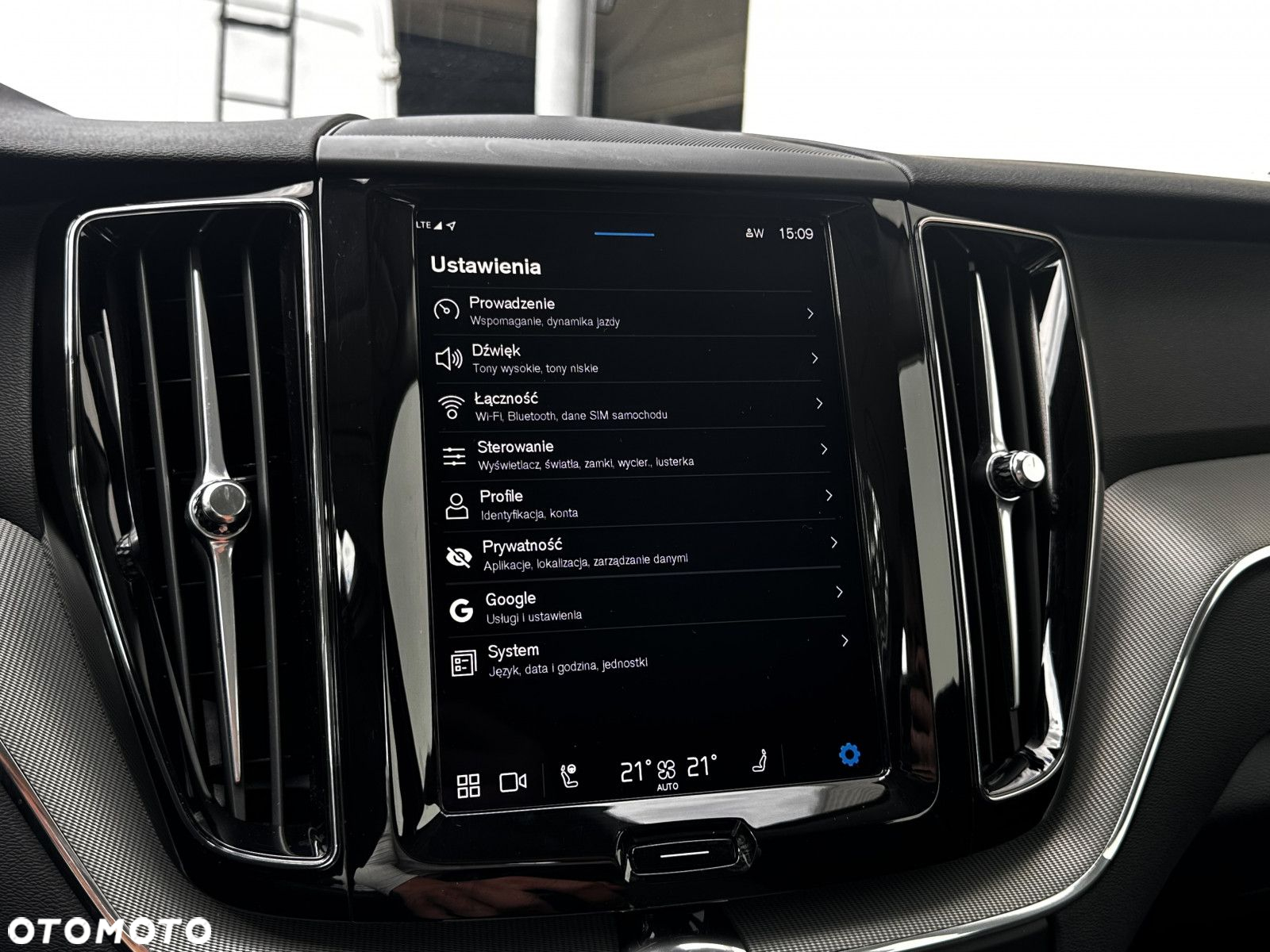 Volvo XC 60 - 30