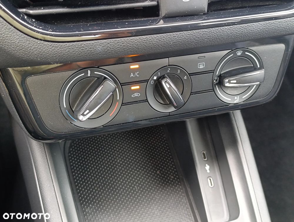 Skoda Scala 1.0 TSI Essence - 37