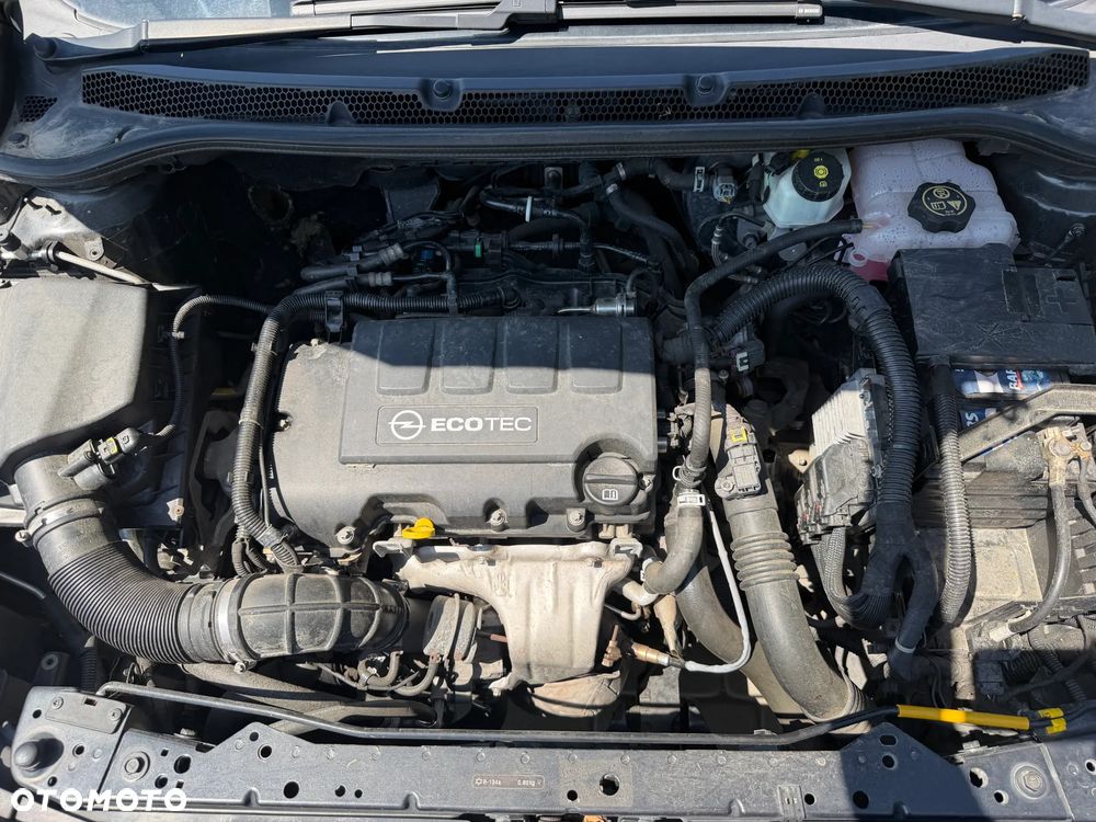 Opel Astra 1.4 Turbo 150 Jahre - 25