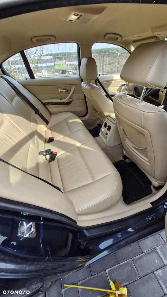 BMW Seria 3 325d DPF - 10