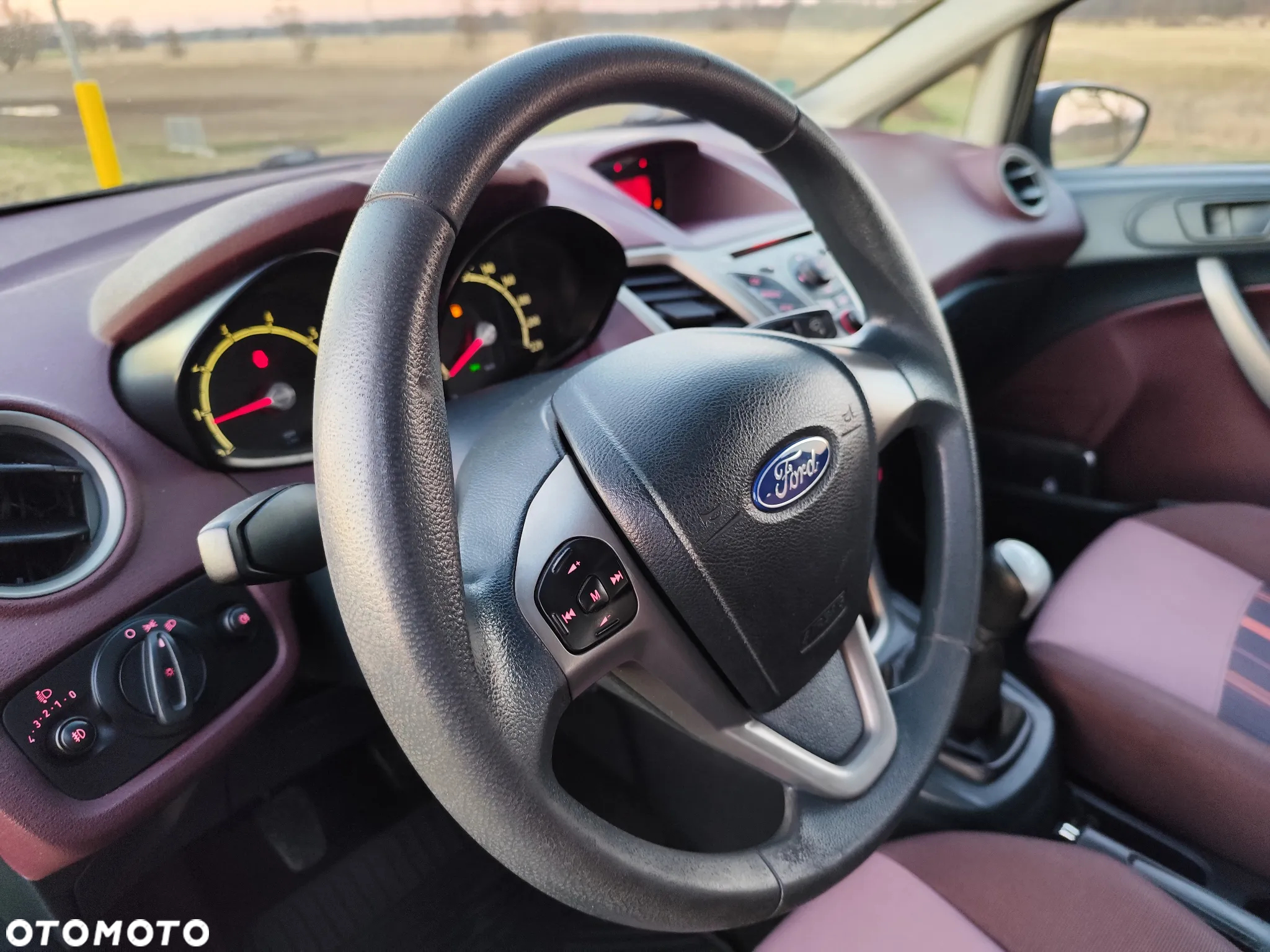 Ford Fiesta 1.25 Celebration - 9