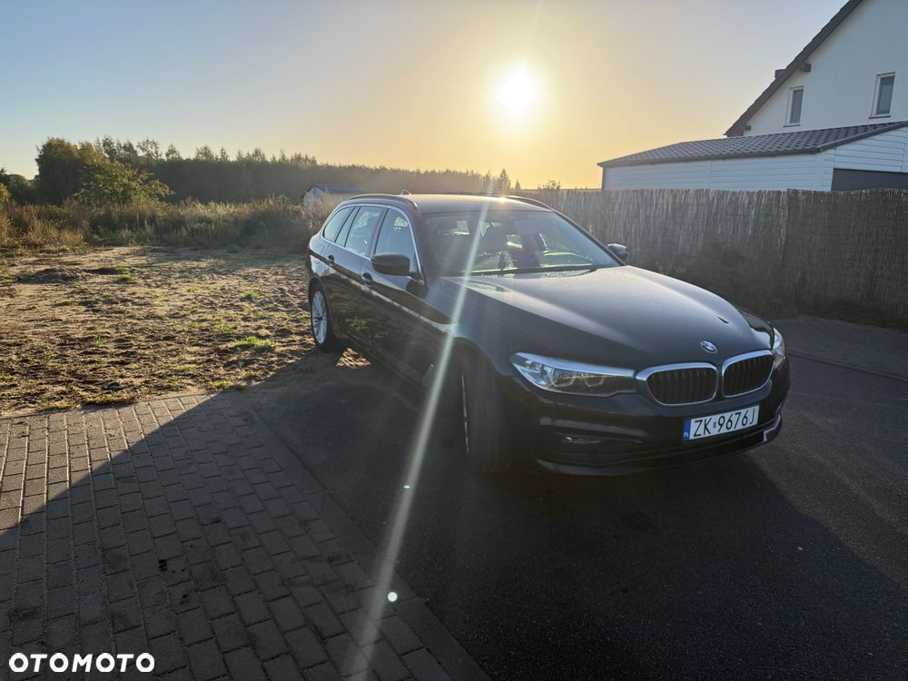 BMW Seria 5 2019 photo 3