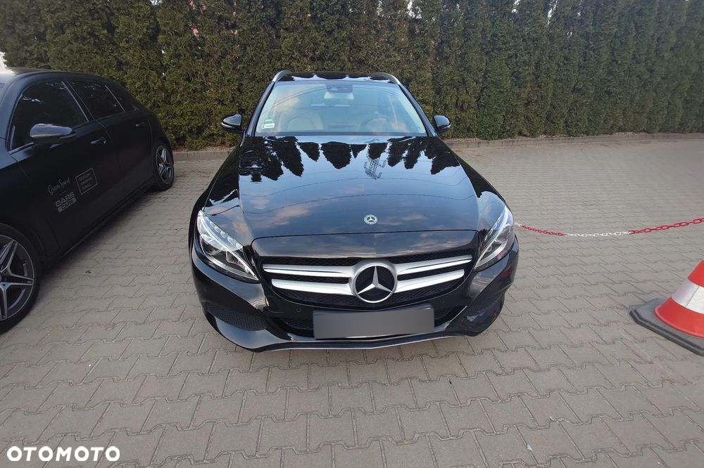 Mercedes-Benz Klasa C 200 4-Matic 9G-TRONIC - 11