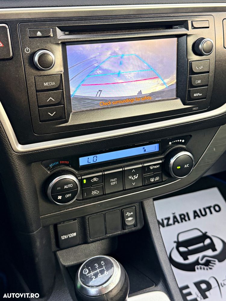 Toyota Auris 1.4 D-4D Unique - 21