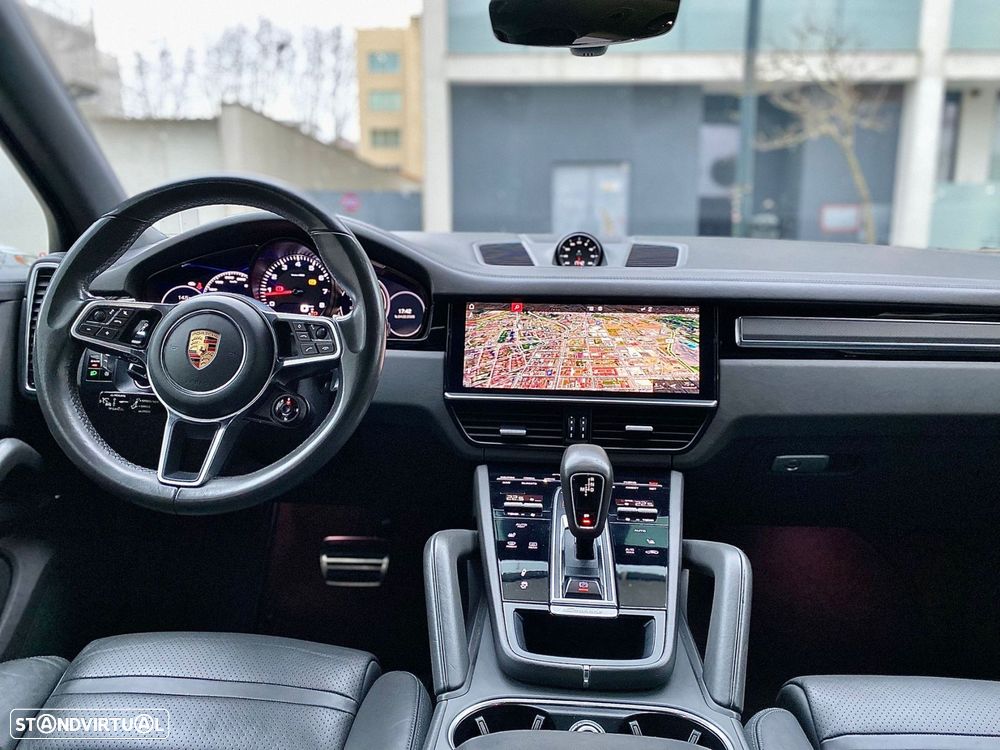 Porsche Cayenne S - 23