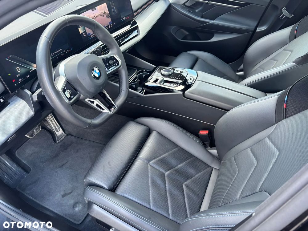 BMW Seria 5 520d xDrive mHEV M Sport - 11