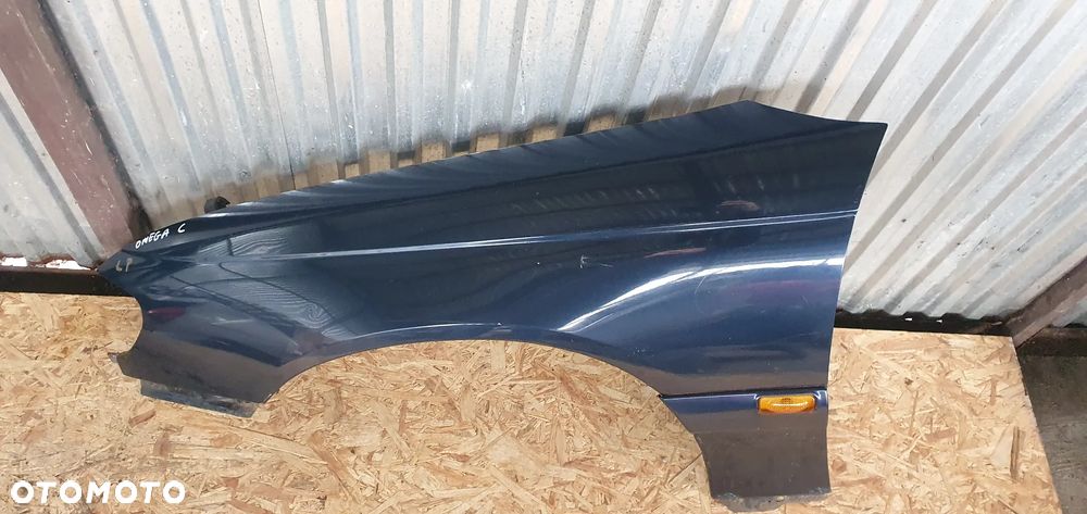 Błotnik lewy przód przedni Opel Omega C - 2