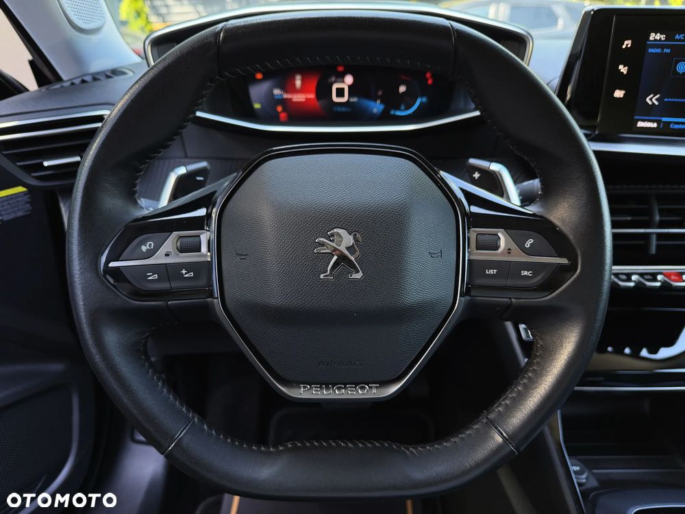 Peugeot 2008 1.5 BlueHDi Allure Pack S&S EAT8 - 22