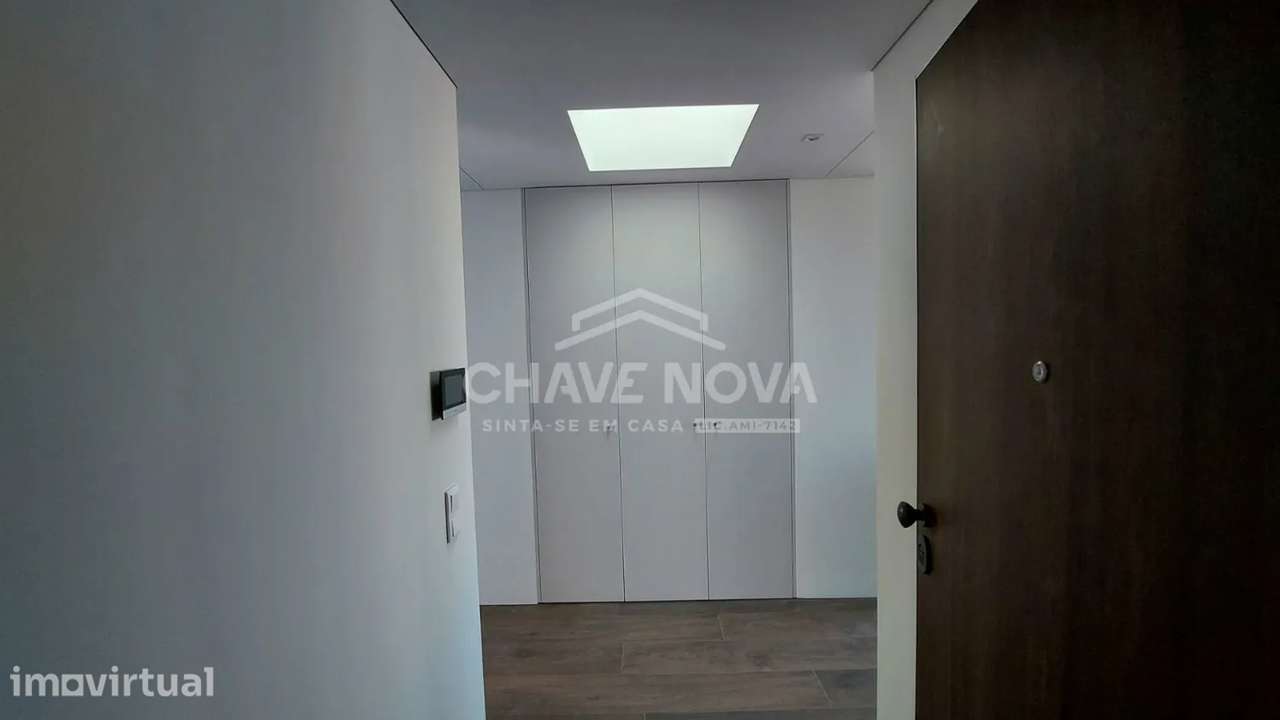 Apartamento T3 de luxo, novo. Montes Caulinos - Grande imagem: 2/18