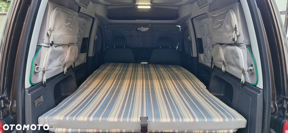 Volkswagen Caddy Comfortline DSG - 17