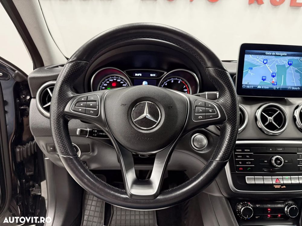 Mercedes-Benz GLA 180 7G-DCT UrbanStyle Edition - 25