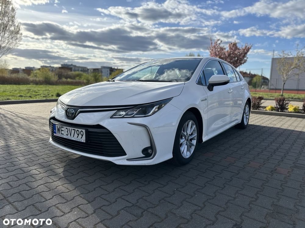 Toyota Corolla 1.8 Hybrid Comfort - 17