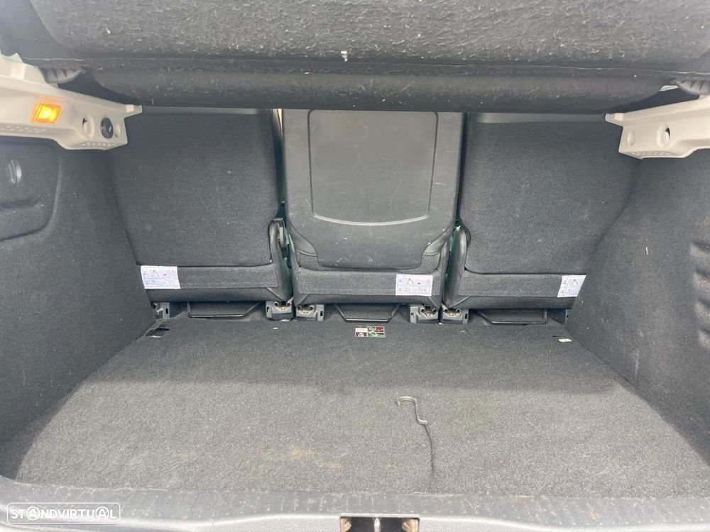 Renault Scénic 1.5 dCi Bose Edtion — fotografia 19