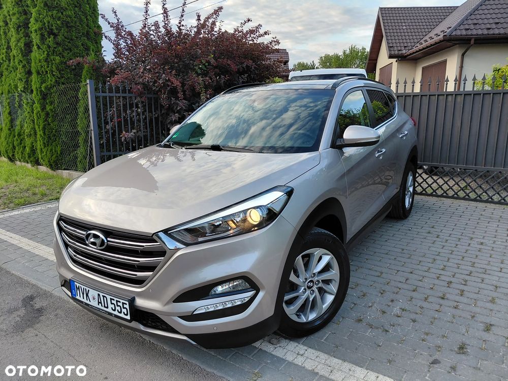 Hyundai Tucson 2.0 CRDI BlueDrive Style 2WD - 11