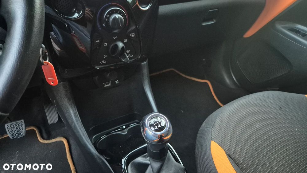 Toyota Aygo 1.0 VVT-i Color Edition - 34