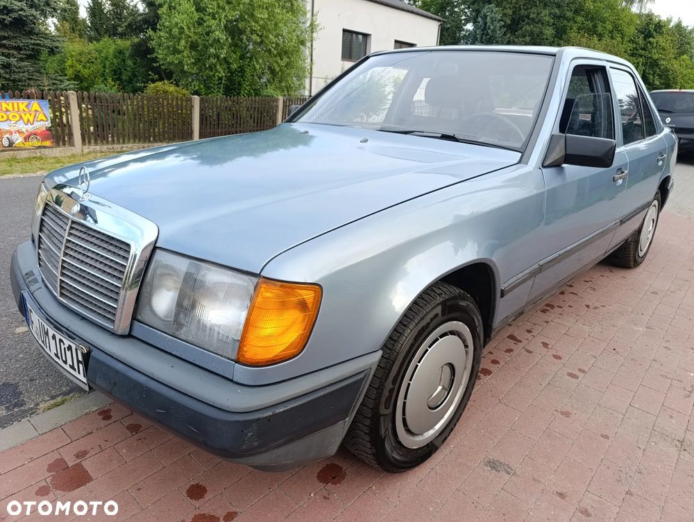 Mercedes-Benz W124 (1984-1993) - 26