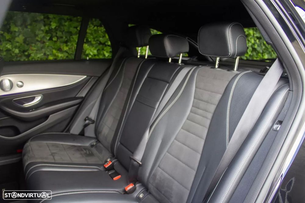 Mercedes-Benz E 220 d AMG - 13