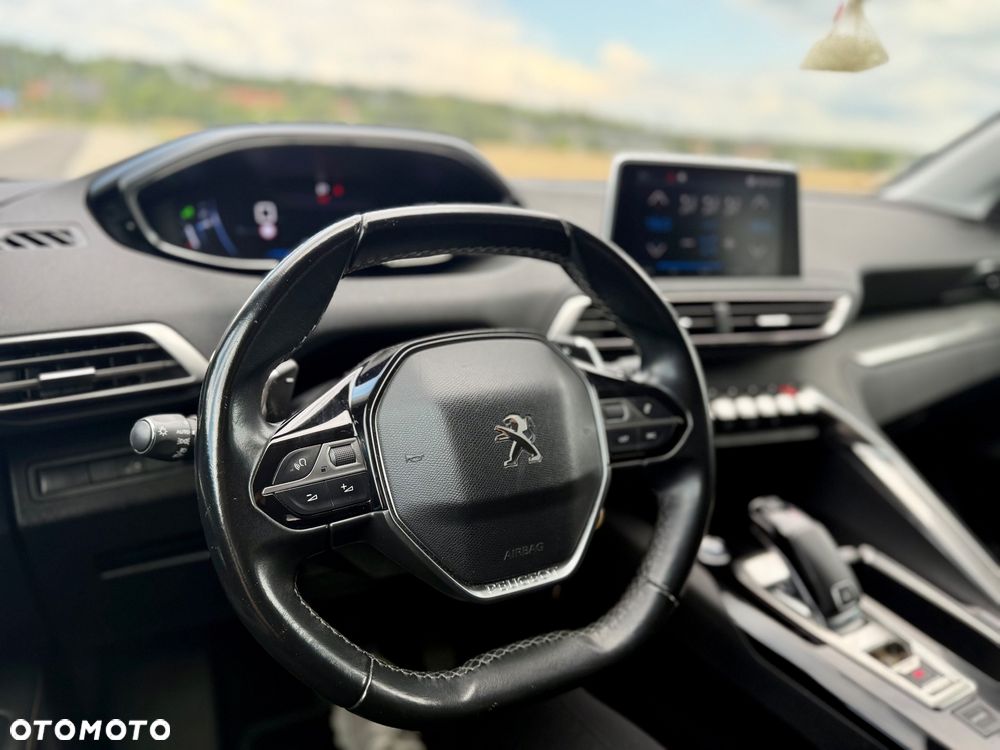 Peugeot 3008 1.5 BlueHDi Allure S&S EAT8 - 22