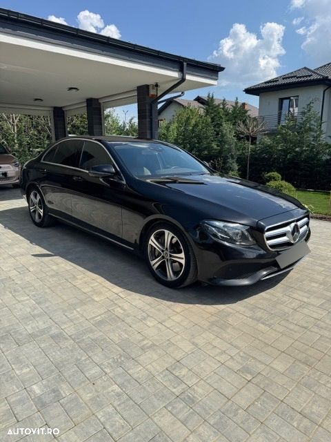 Mercedes-Benz E 350 BlueTEC 4MATIC - 1