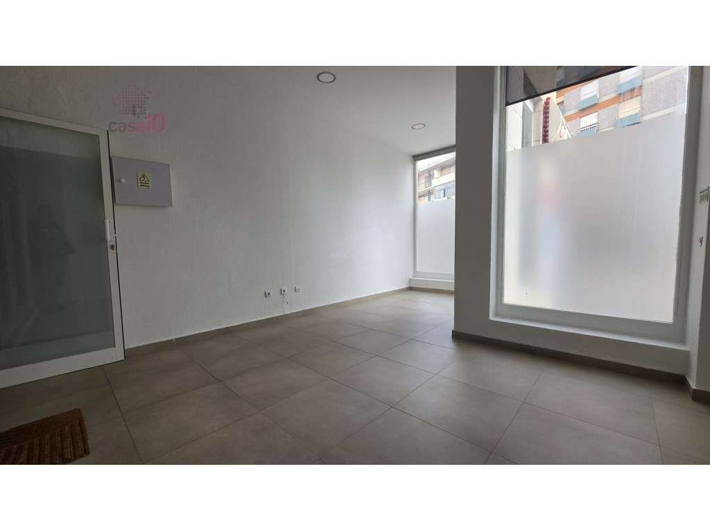 Espaço comercial para venda no Alto do Seixalinho - Grande imagem: 5/11