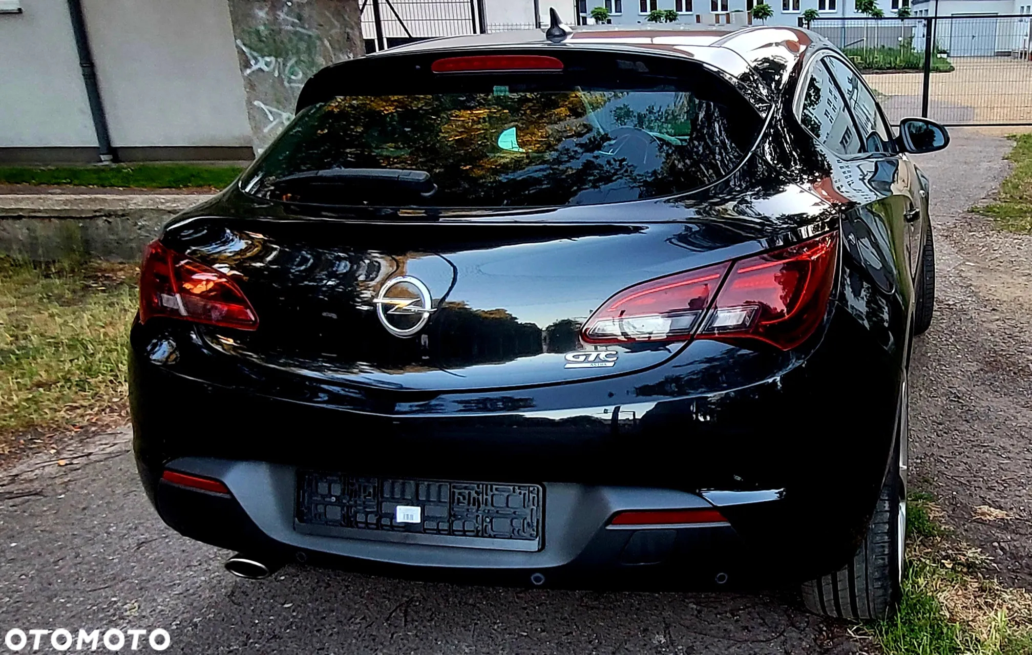 Opel Astra GTC 1.4 Turbo - 12