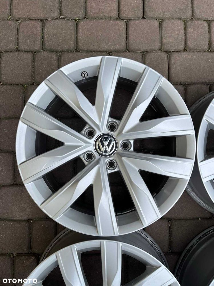 Oryginalne alufelgi VW 5x112 17 cali Czujniki Passat B8 Golf Touran - 8