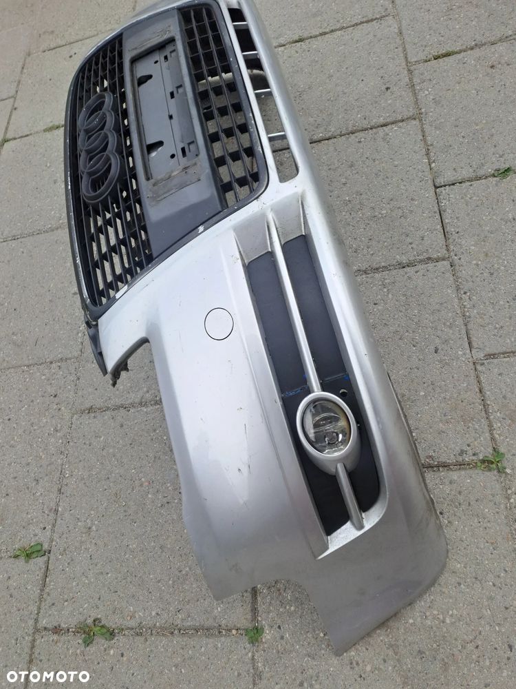 Audi A4 B7 zderzak przedni kompletny kod lakieru LY7W - 7