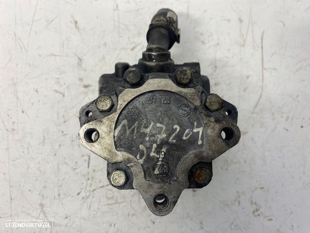 Bomba direcção assistida BMW 3 (E90) 320 d REF. 6768155028 MOTOR M47 204D4 - 3