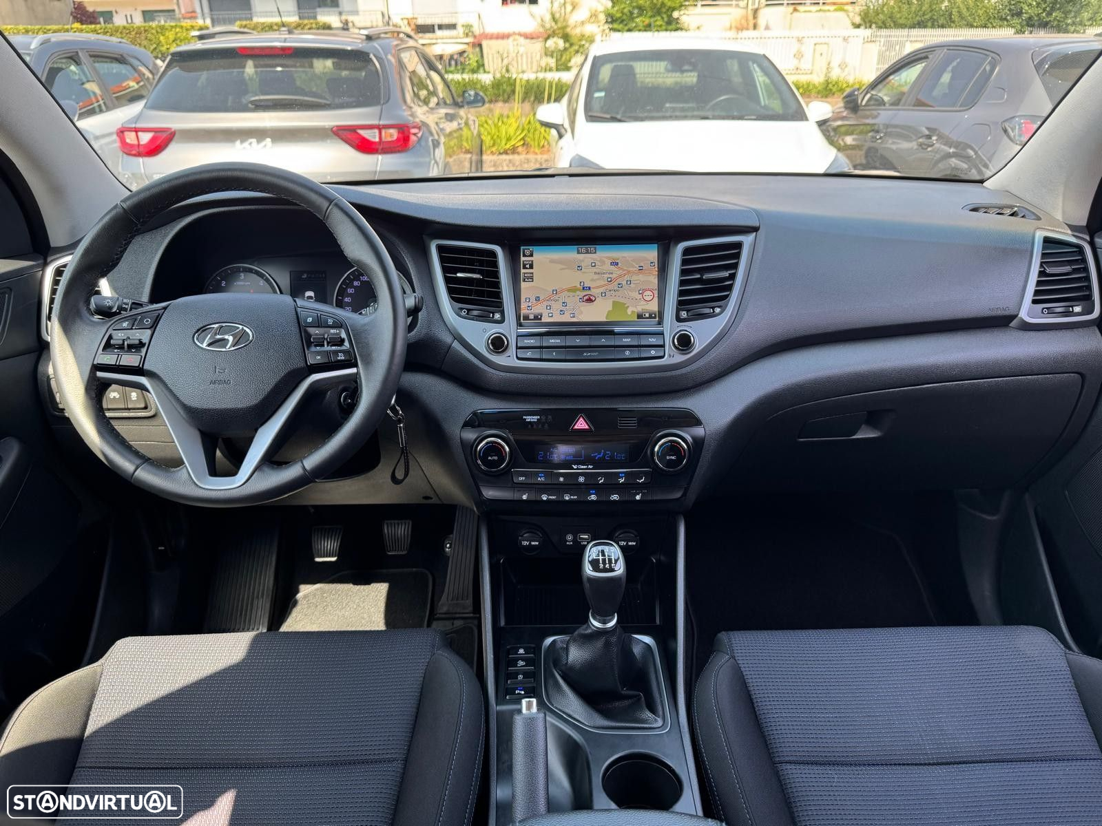 Hyundai Tucson 1.7 CRDi Creative Plus - 12