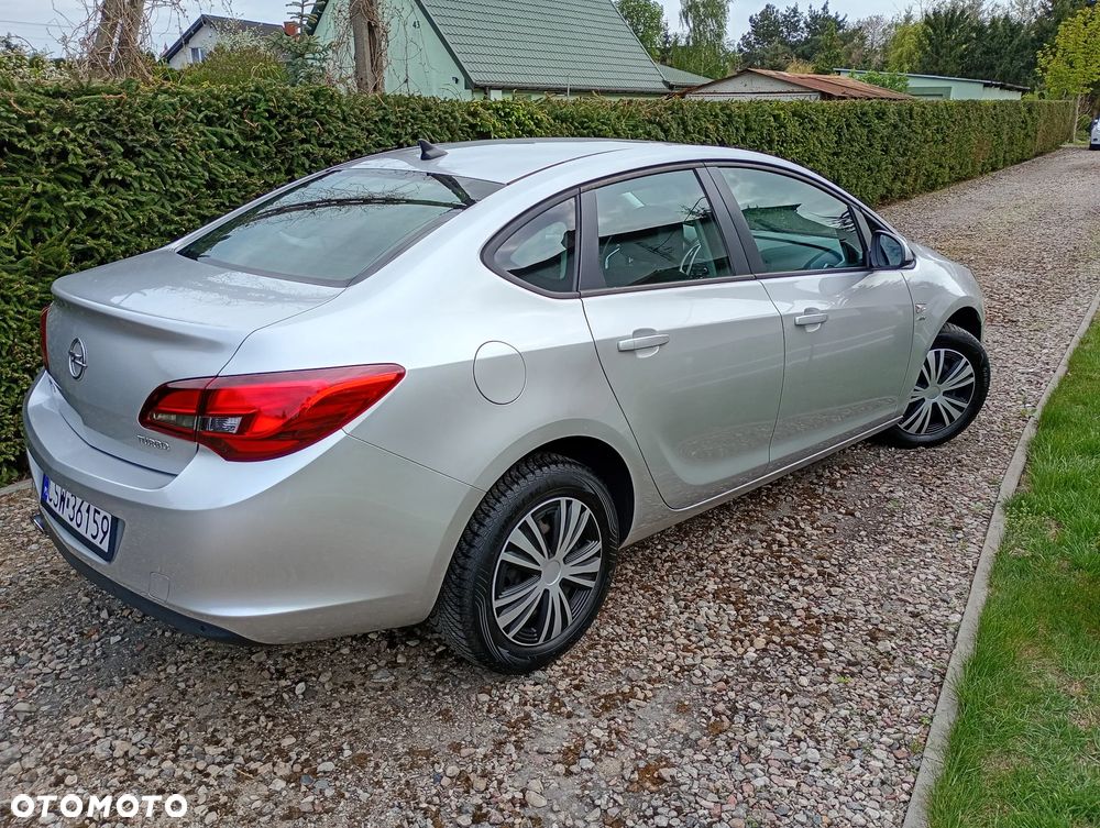 Opel Astra 1.4 Turbo Active - 3