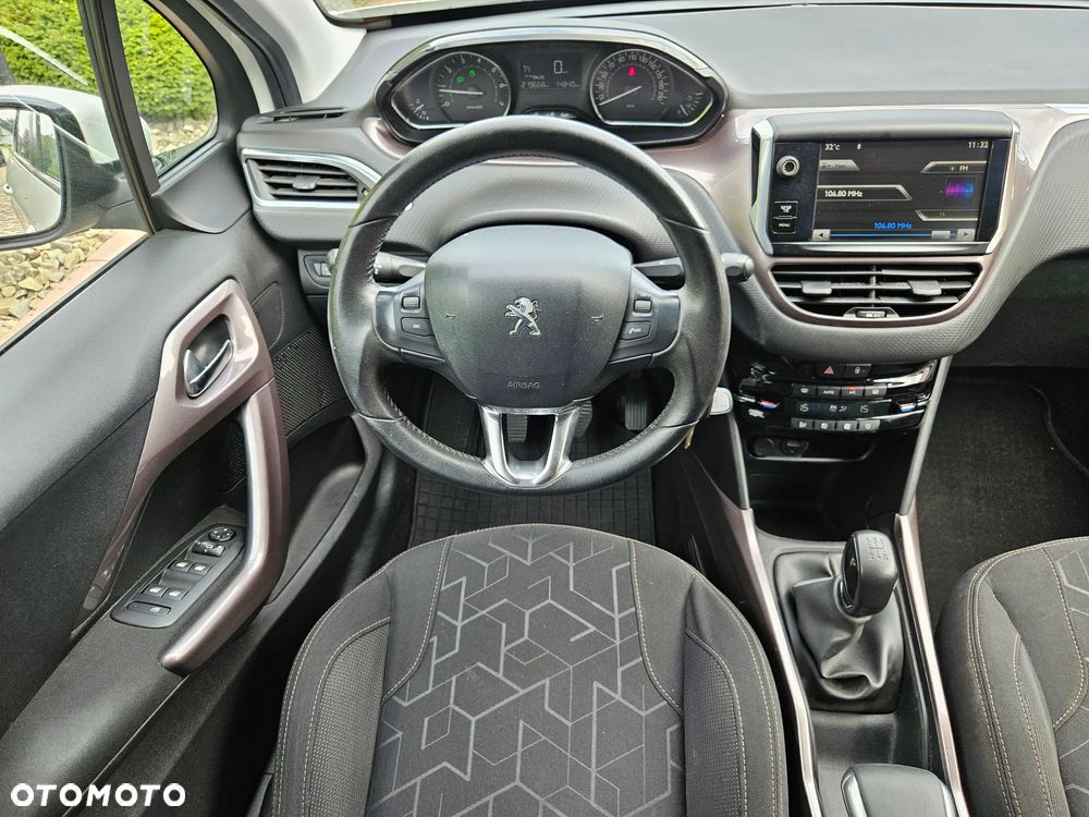 Peugeot 2008 - 9