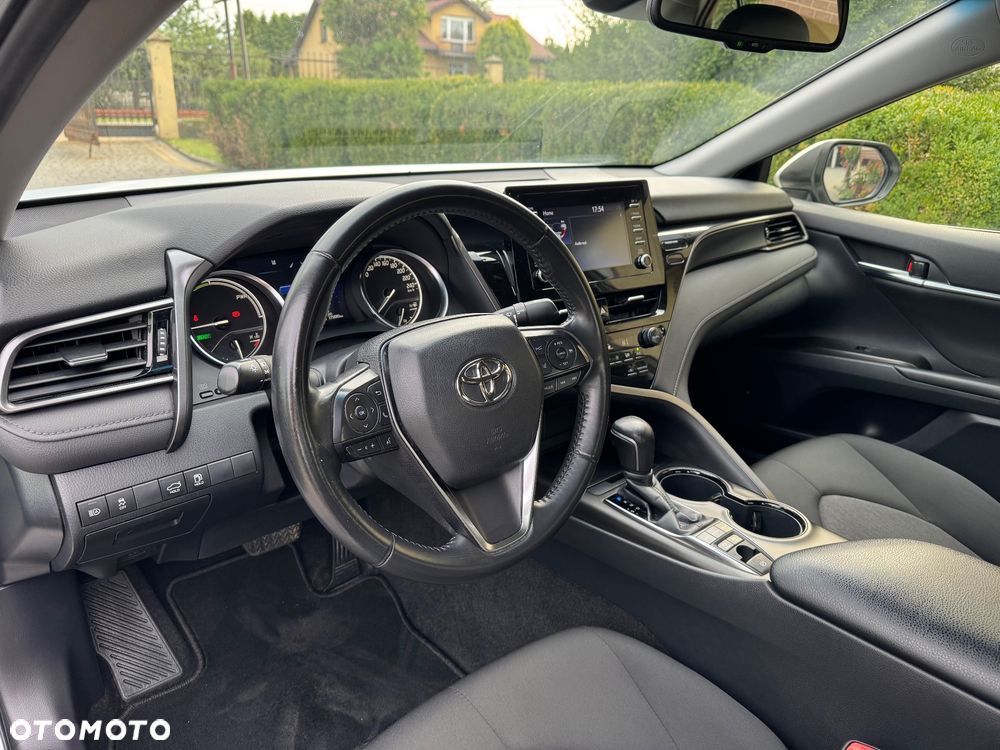 Toyota Camry 2.5 Hybrid Comfort CVT - 12