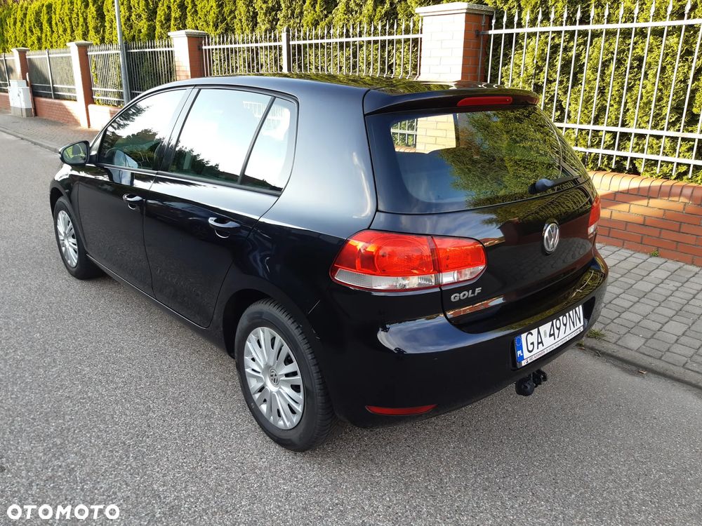 Volkswagen Golf - 2