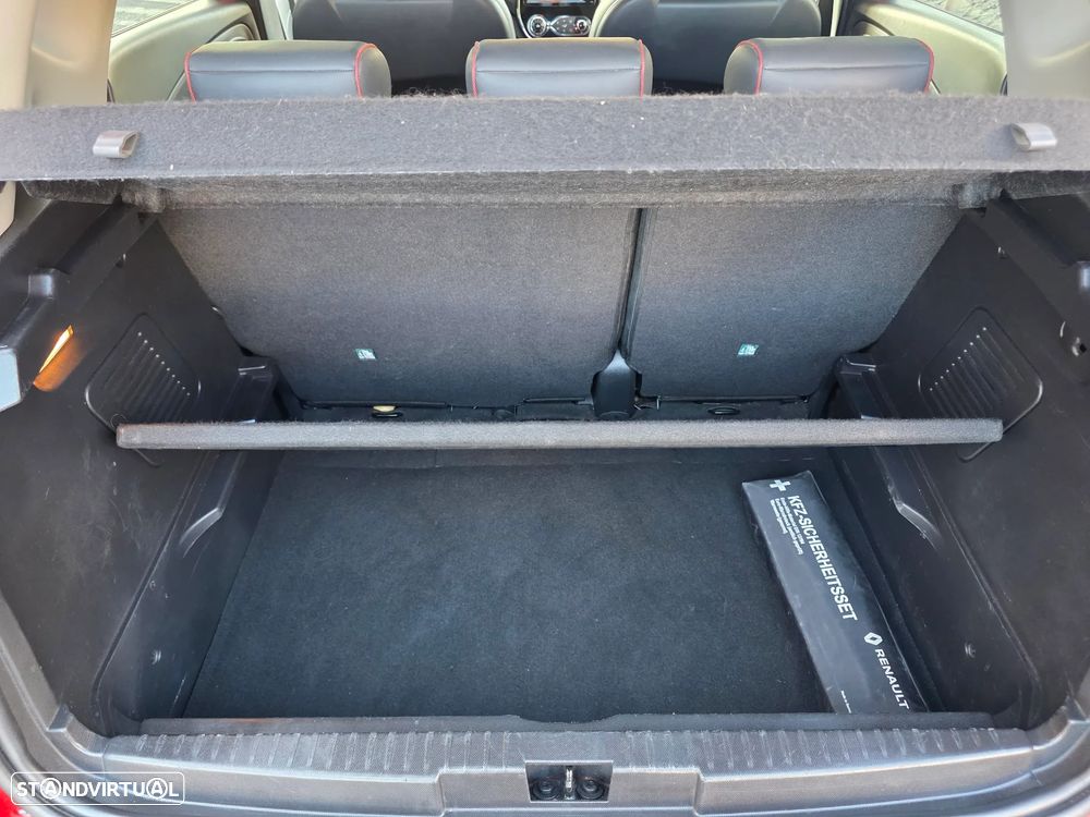 Renault Captur TCe 120 EDC Helly Hansen - 37