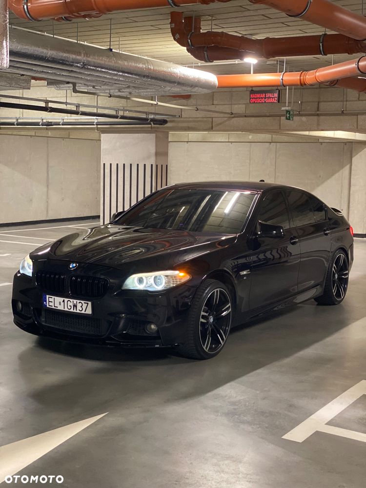 BMW Seria 5 525d xDrive - 7