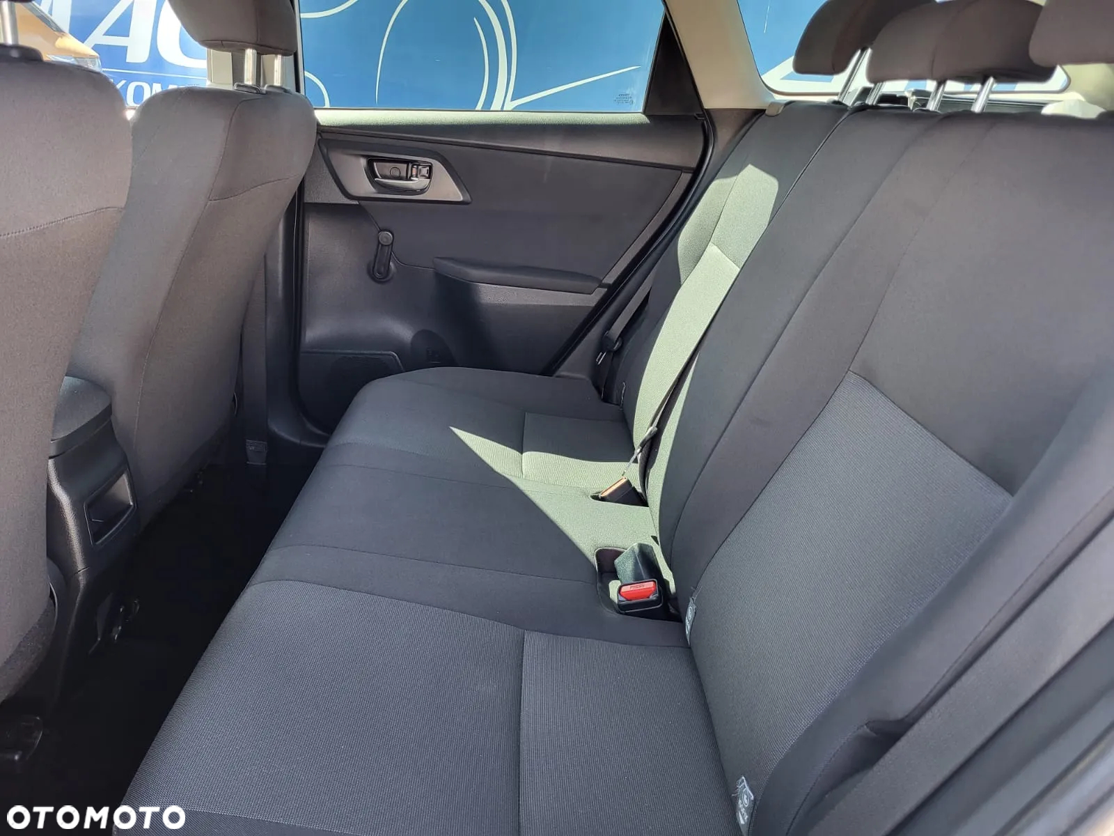 Toyota Auris - 12