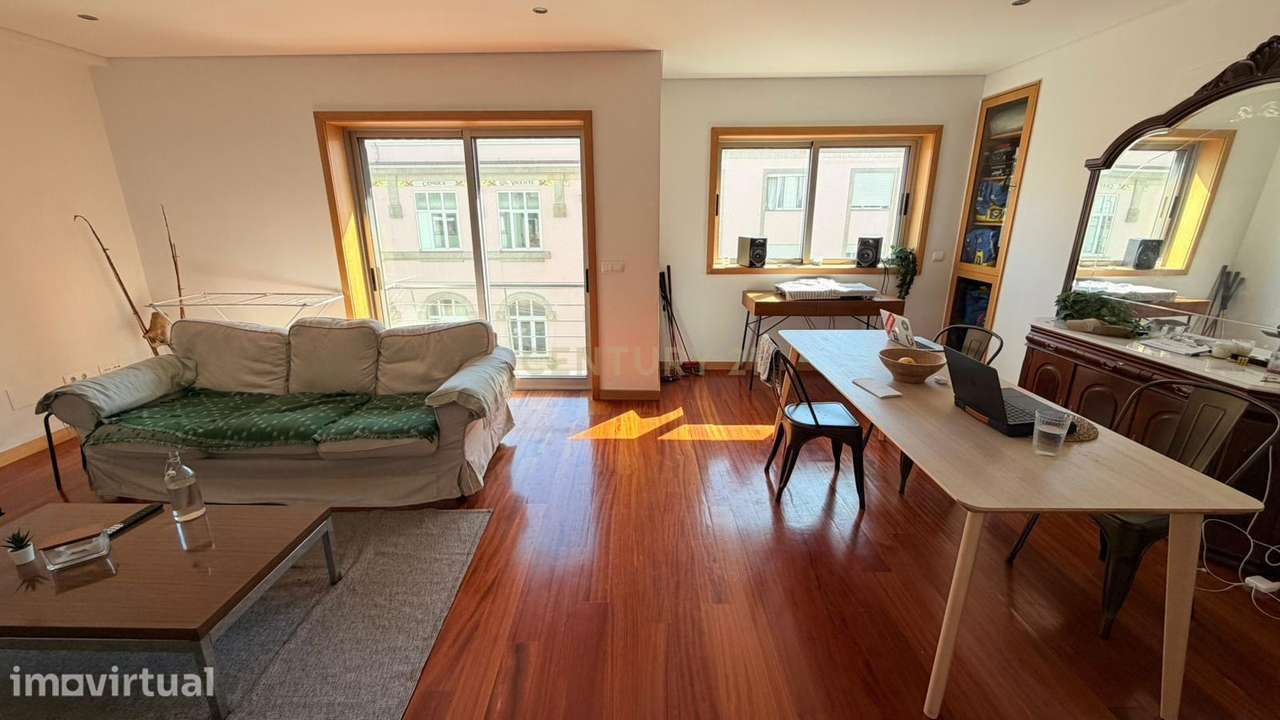 Apartamento T3 com varanda - Marquês - Porto - Grande imagem: 3/31